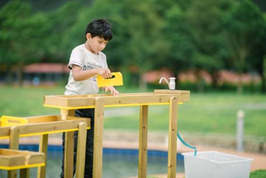 Wooden Classic World | Classic World Discovery Water Play Set